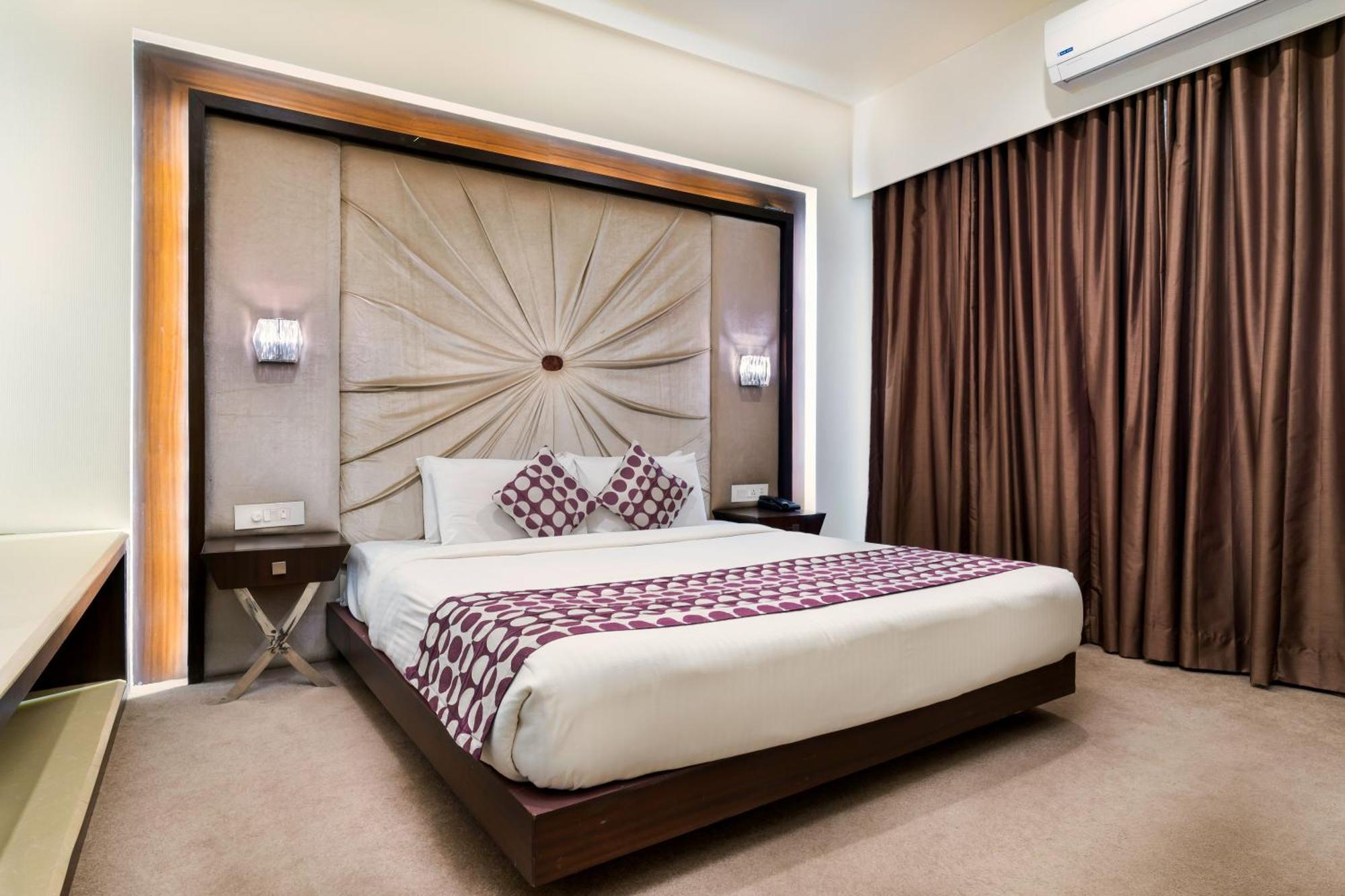 Hotel Ambience Plaza Jmd - Delhi Airport Nueva Delhi Exterior foto